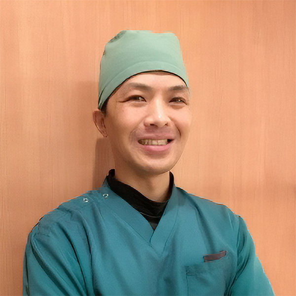 浜町アトム整骨院 院長　早川 英希