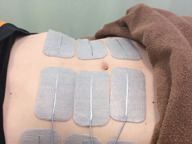 トレーニング（３Ｄ治療器による中周波）